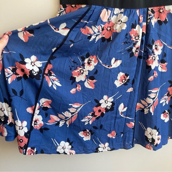 MWT Loft Halter Fit Flare Floral Dress 6 - Picture 5 of 12